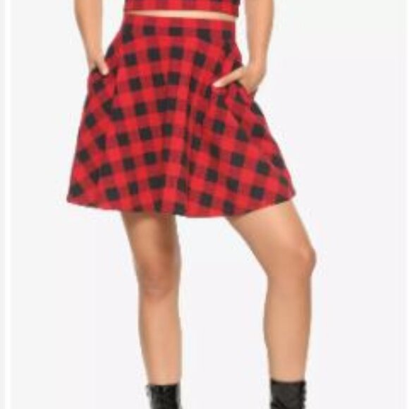 Celebrate Together NWT Red and Black Buffalo Check Skater Skirt Sz L - Picture 1 of 3